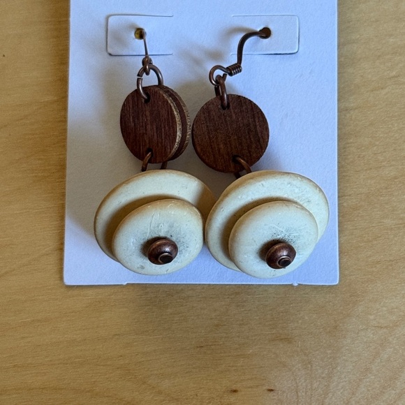Cream and Brown Dangle Earrings - Picture 3 of 4